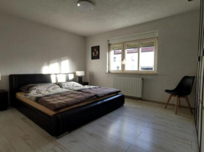 3 Zimmer Ferienwohnung mit eigenem Garten Trossingen